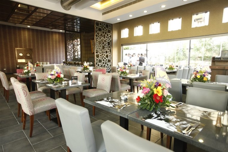 Opening of Republic in Jbeil